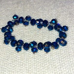 NWOT blue bead bracelet